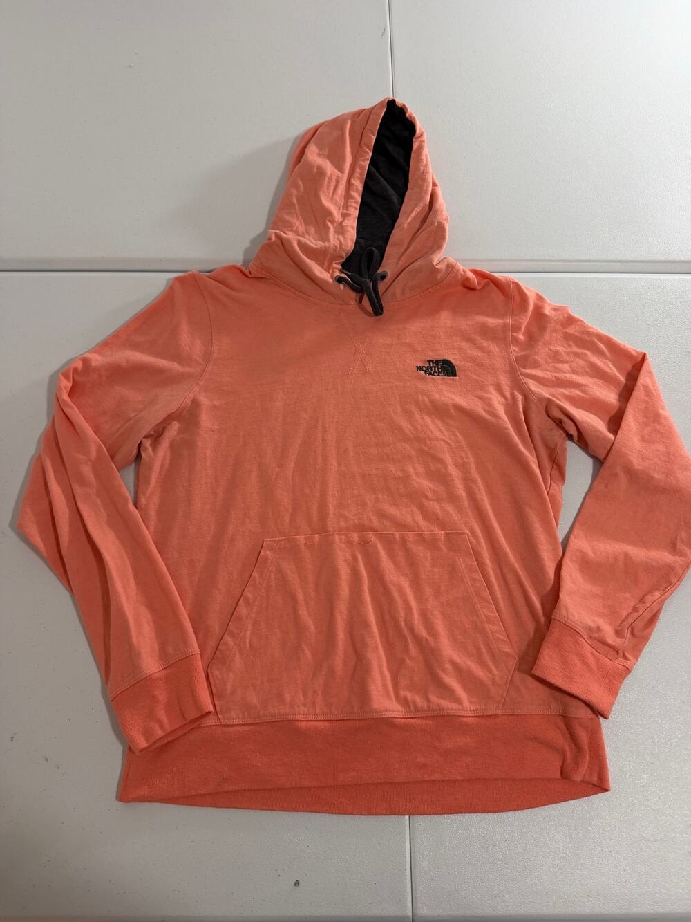 The North Face Womens XL Hoodie Coral Orange Lightweight Pullover Classic Fit
